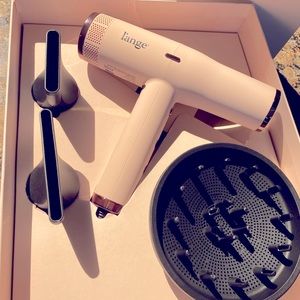 L’ange Le Styliste Luxury Salon Dryer